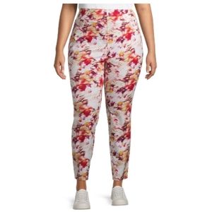 NWT Woman's Jeggings Watercolor Floral